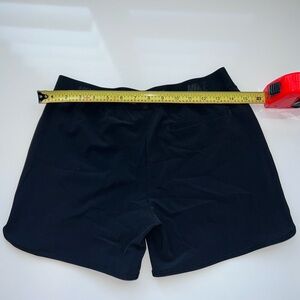 Nike Black Athletic Shorts for Performance